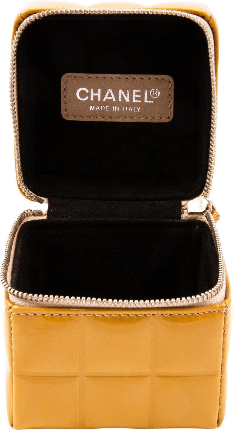 Chanel Spring 2004 Beige Quilted Patent Leather Rubik's Cube Wristlet
