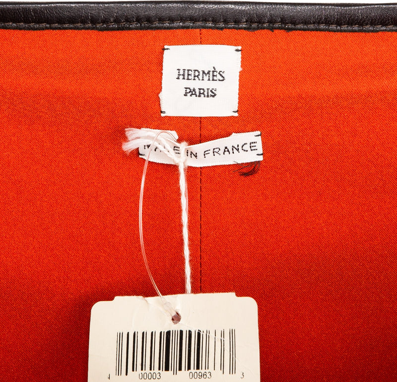 Hermès Fall 2004 Runway Turn lock Ribbon Dress